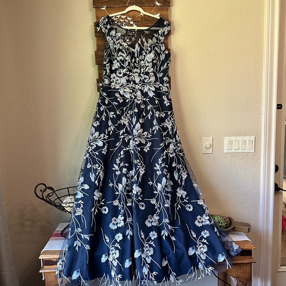 JJ's House A-line Illusion Scoop Floor-Length Lace Floral Evening Dress